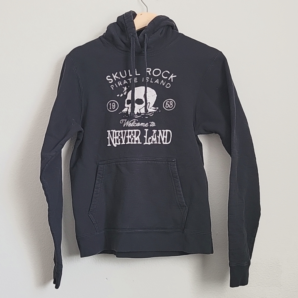 Skull Rock Sweatshirt Peter Pan